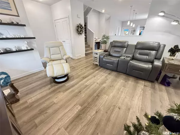 Swift Current, SK S9H 5R6,525 Douglas DRIVE