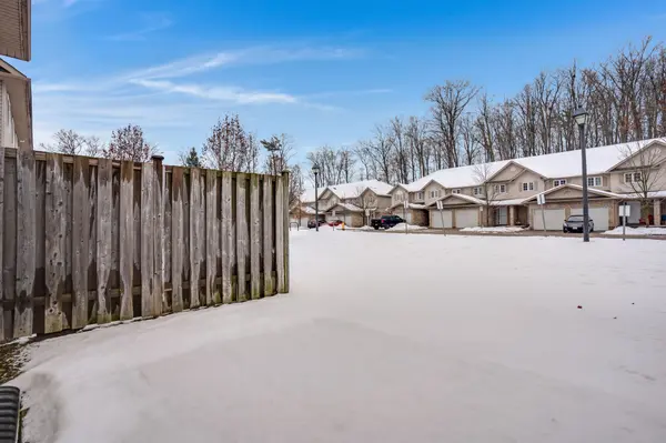 Kitchener, ON N2C 0A9,310 FALLOWFIELD DR