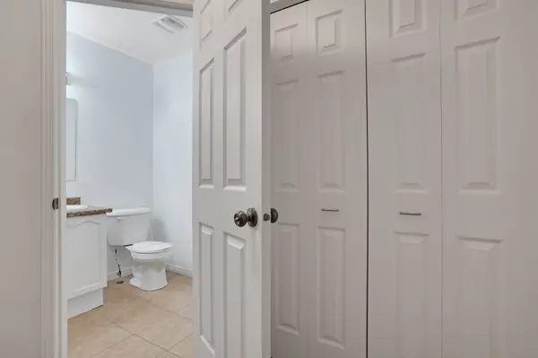 310 FALLOWFIELD DR, Kitchener, ON N2C 0A9