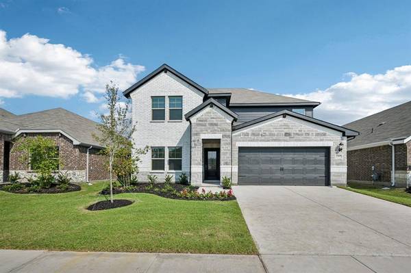 3307 Pat Mayse Drive,  Farmersville,  TX 75442