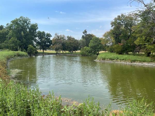 777 County Road 4715,  Leonard,  TX 75452