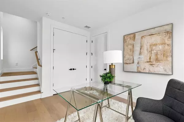 Dallas, TX 75203,604 N Ewing Avenue #105