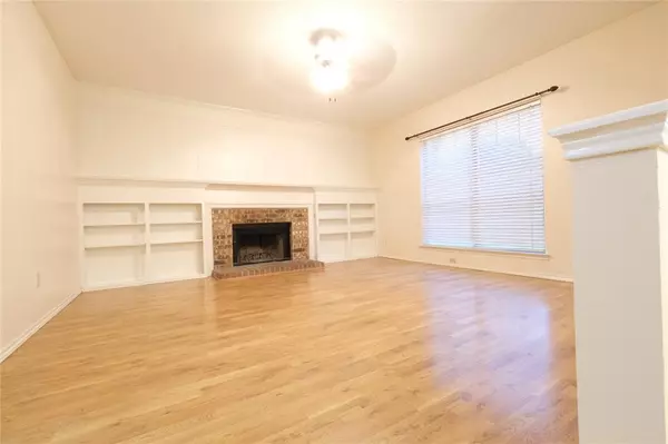 Grapevine, TX 76051,4348 Kenwood Drive