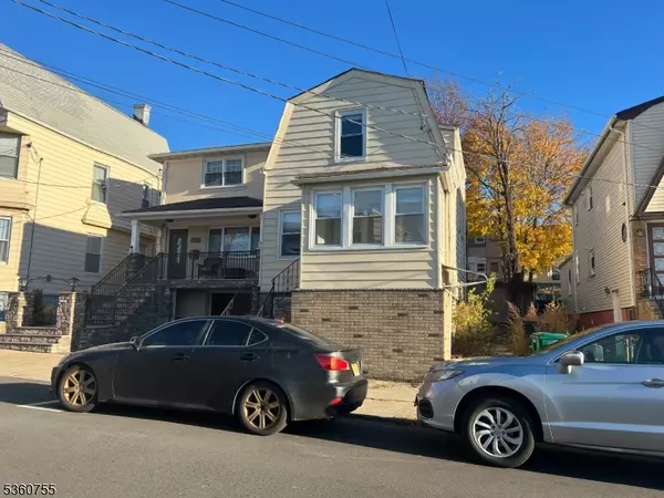 118 Maple St, Kearny Town, NJ 07032