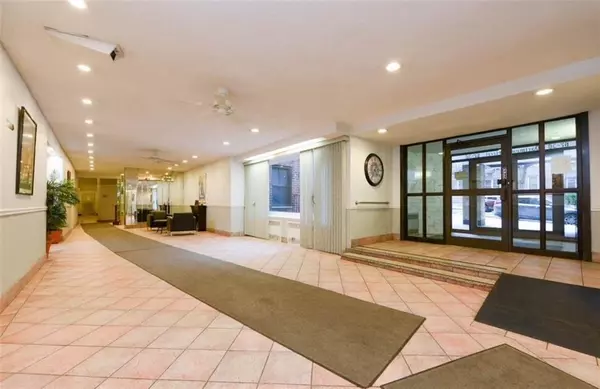 Queens, NY 11375,67-30 Dartmouth ST #7S