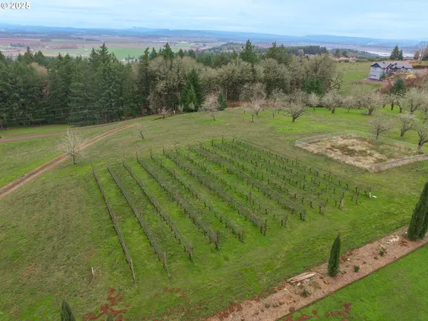 Amity, OR 97101,8580 SE HILLVIEW DR