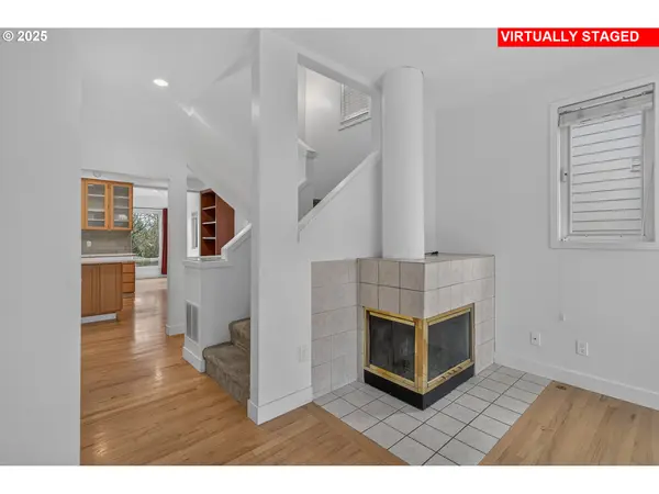 Portland, OR 97239,6624 S Virginia AVE