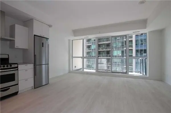 Toronto C01, ON M6K 3P8,51 East Liberty ST #1502