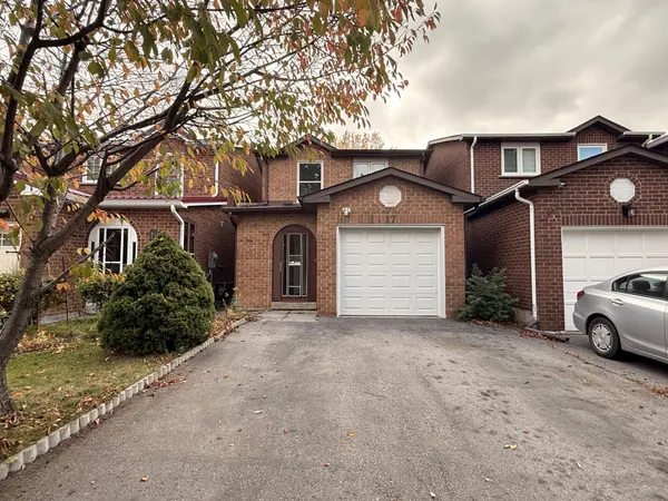 17 Debden RD, Markham, ON L3R 6V6