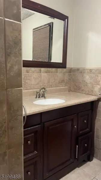 78 Quakertown Rd, Franklin Twp., NJ 08867