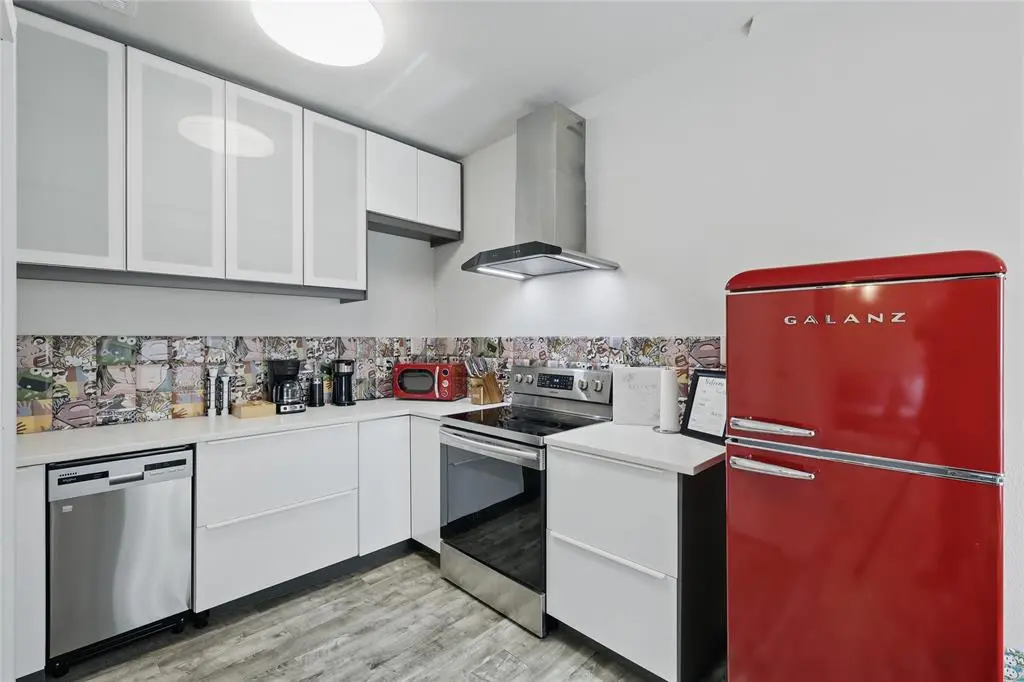 Dallas, TX 75206,5963 Ross Avenue #202