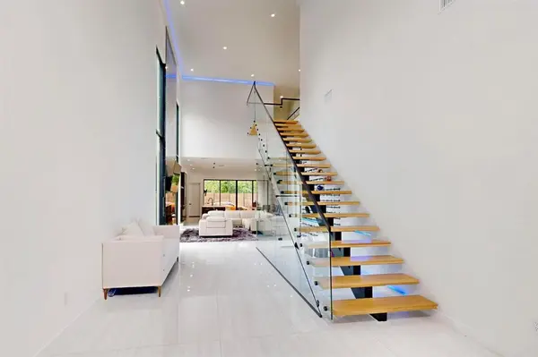 Dallas, TX 75220,3828 Eaton Drive