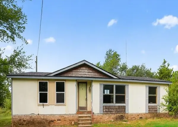 820 Orchard Road,  Bowie,  TX 76230