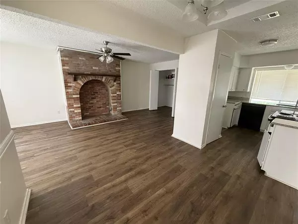 Garland, TX 75040,1453 Shorecrest Drive