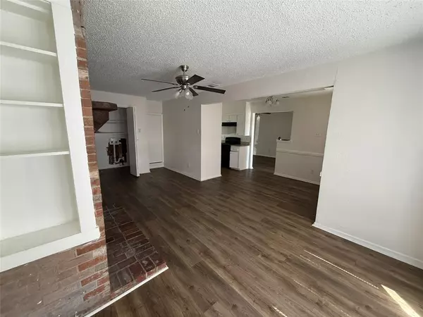 Garland, TX 75040,1453 Shorecrest Drive