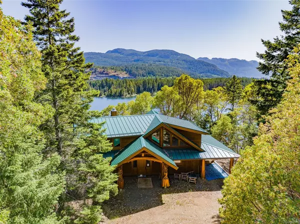 1100 Keith Rd, Qualicum Beach, BC V9K 2L7