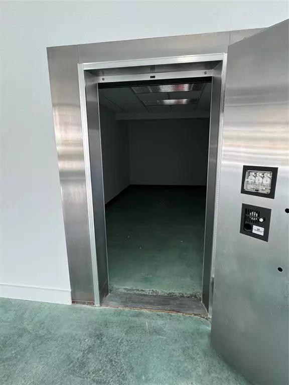 Stuart, FL 34997,3250 SE Federal Hwy