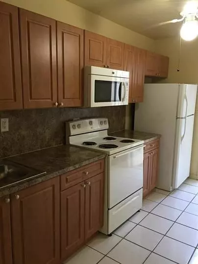 1437 NE 56th St #3, Fort Lauderdale, FL 33334