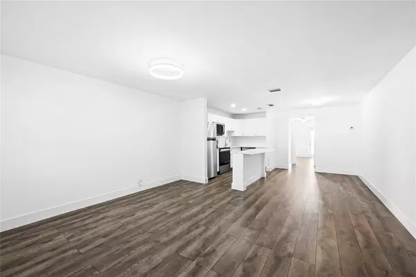 Deerfield Beach, FL 33064,1100 Crystal Lake Dr #209