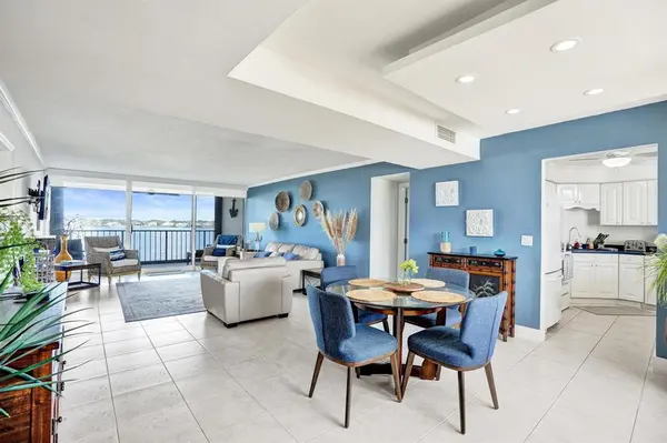 North Palm Beach, FL 33408,132 Lakeshore Dr #317