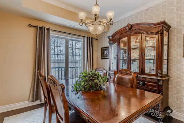 Barrie, ON L4N 2V1,44 Ferndale DR S #212