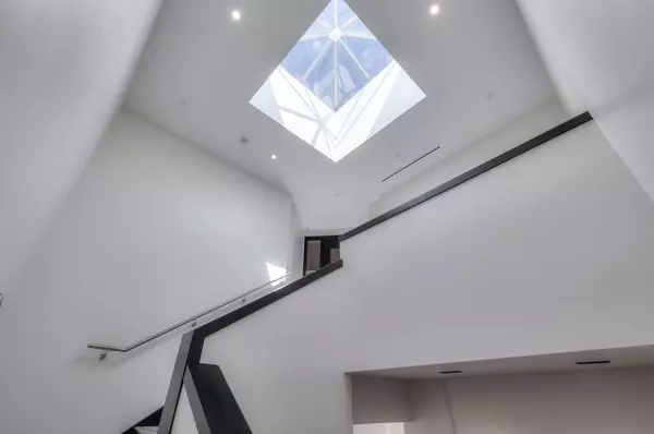 Toronto W05, ON M9L 1W9,4250 Weston RD