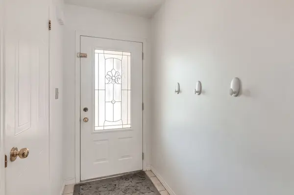 31 Chester DR N, Cambridge, ON N1T 2C4