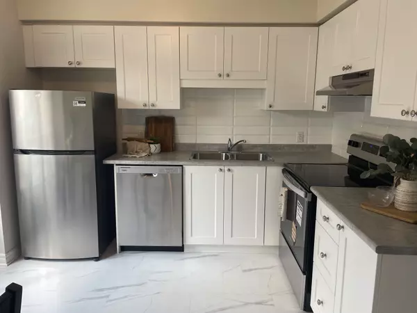 London South, ON N6C 5K3,355 Sandringham CRES #44