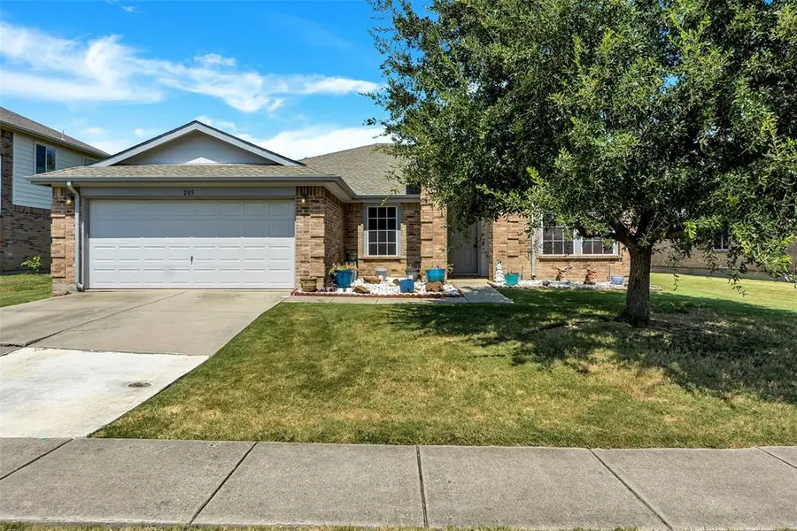 205 Broken Arrow, Krum, TX 76249