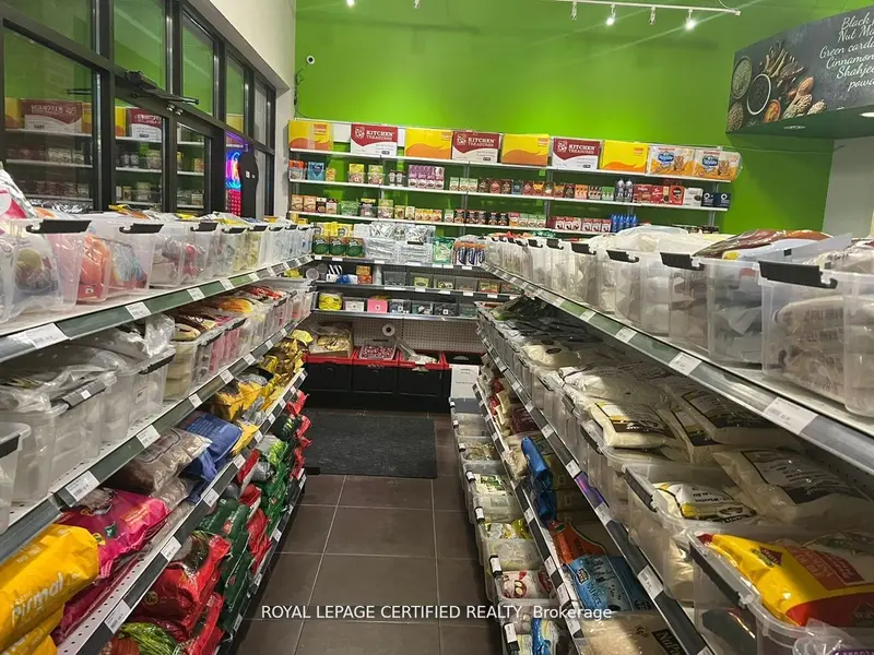 900 Jamieson Pkwy #16, Cambridge, ON N3C 4N6