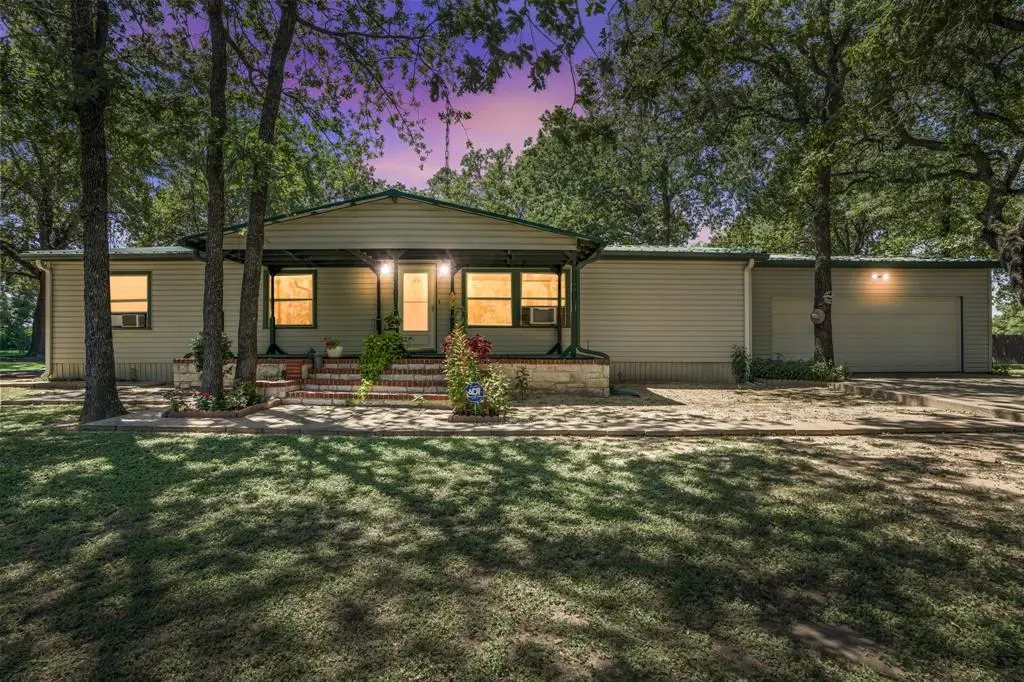 Lorena, TX 76655,243 Brooks Circle