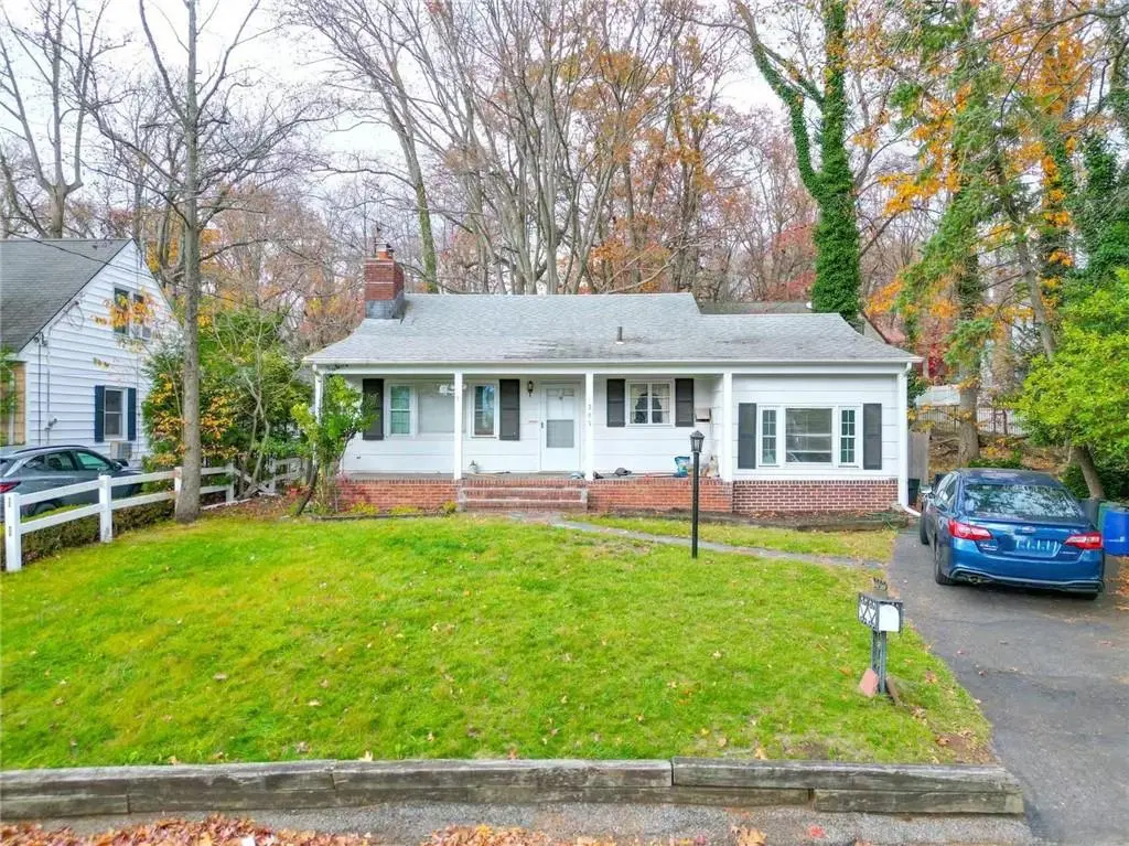 Staten  Island, NY 10306,267 Edinboro RD