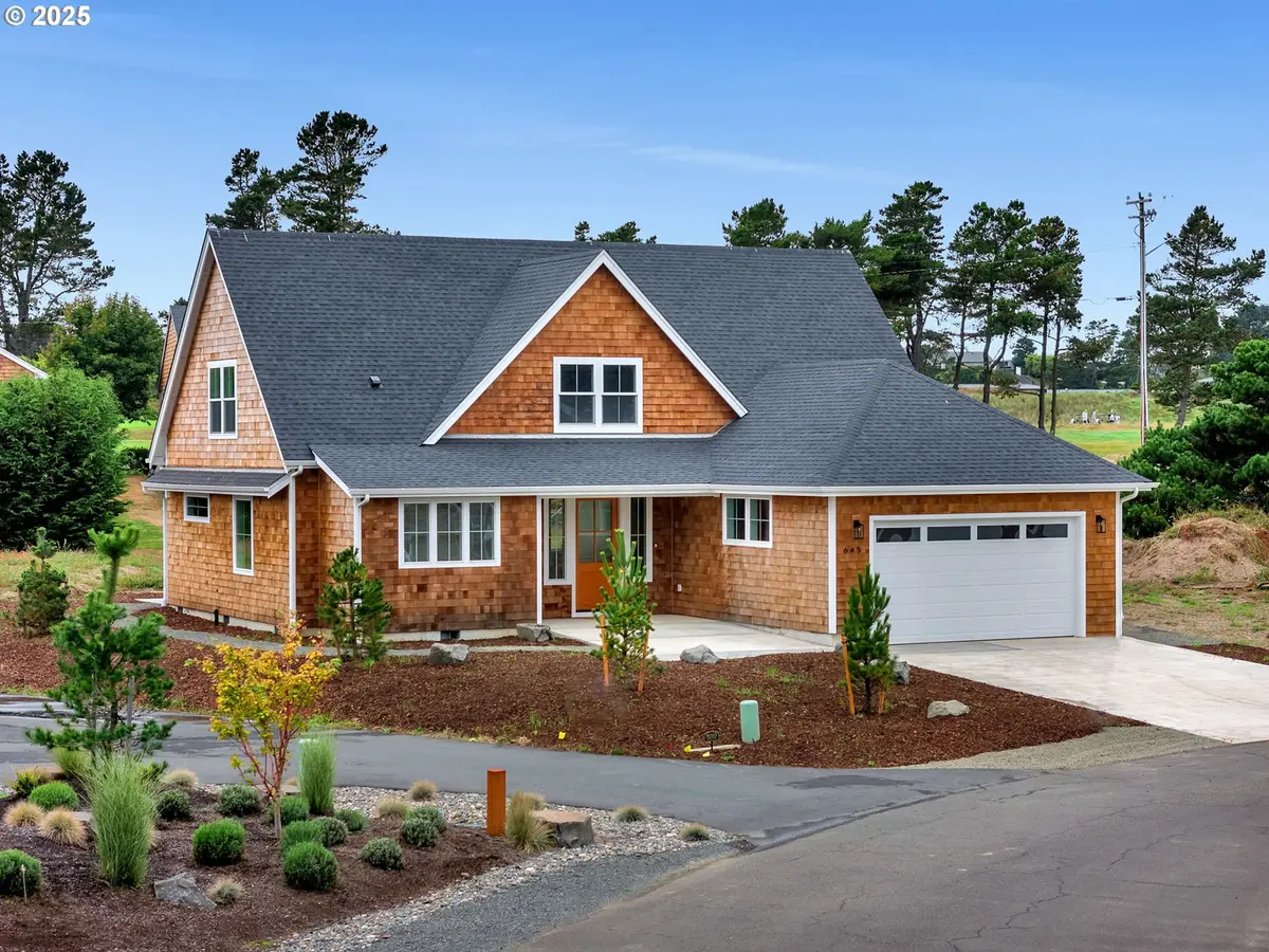 Gearhart, OR 97138,645 MEADOW LN