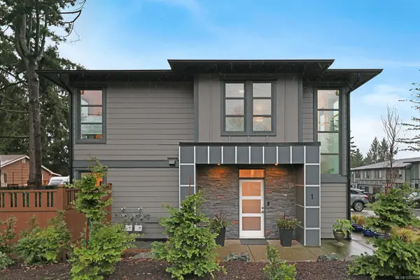 Comox, BC V9M 2A5,468 Anderton Rd #1