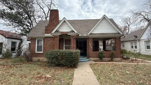 2111 Stanley Avenue, Fort Worth, TX 76110
