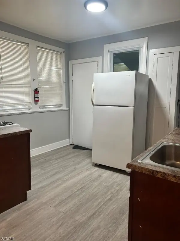 East Orange City, NJ 07018,491 Norwood St