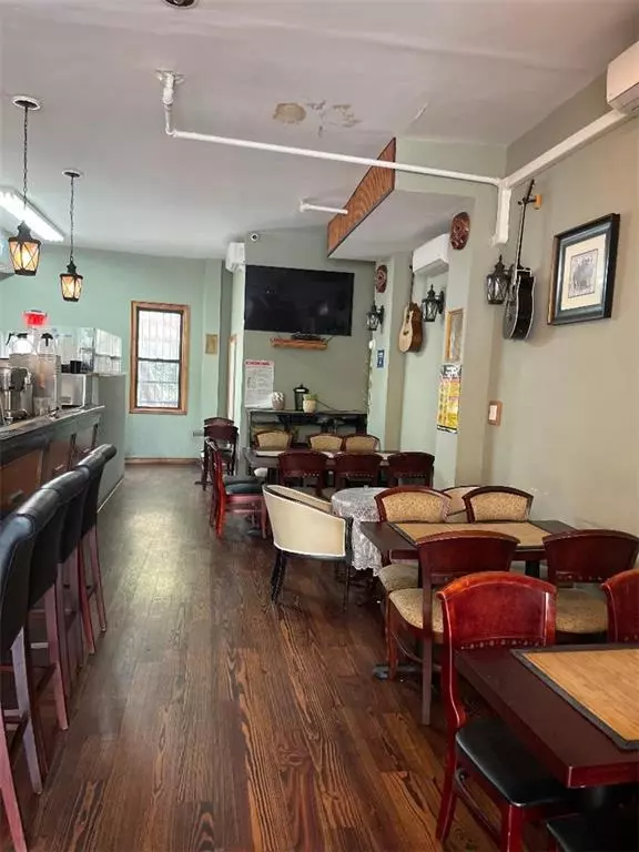 Brooklyn, NY 11225,675 Flatbush AVE