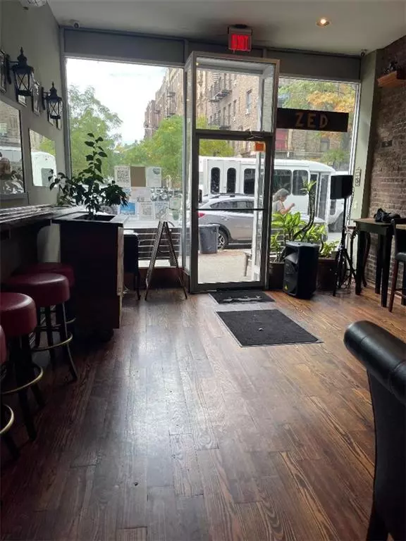 Brooklyn, NY 11225,675 Flatbush AVE