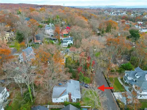 State Island, NY 10306,265 Edinboro RD