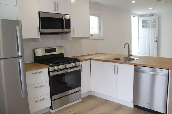 Toronto C04, ON M4N 2N3,3449 Yonge ST #2