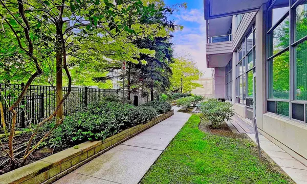 Toronto C14, ON M2N 7L7,35 Bales AVE #2103