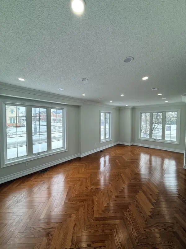 Ajax, ON L1T 0A8,2 Howlett CRES