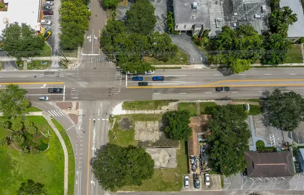 St Petersburg, FL 33713,N 17th St N