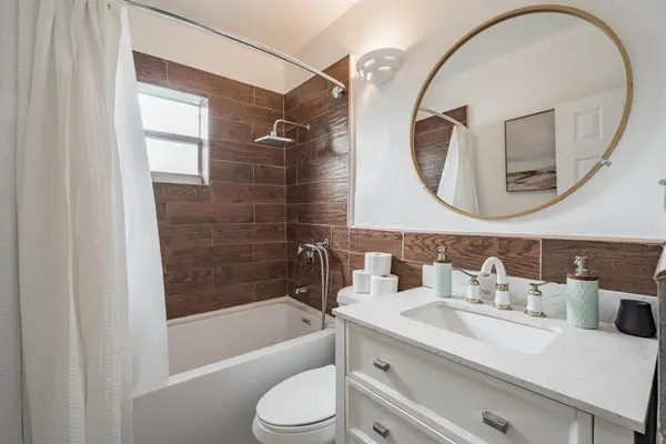 Miami, FL 33127,1016 42 Street