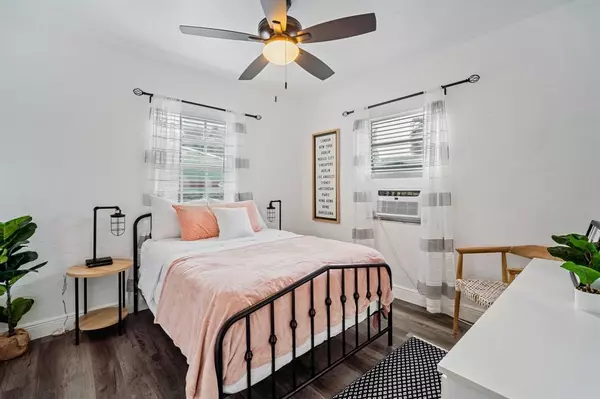 Miami, FL 33127,1016 42 Street