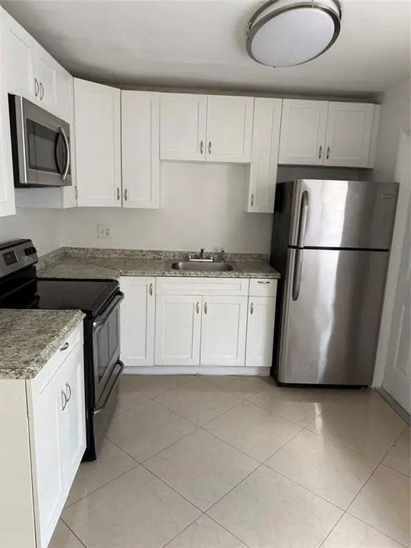 Fort Lauderdale, FL 33304,1721 NE 9th St #3