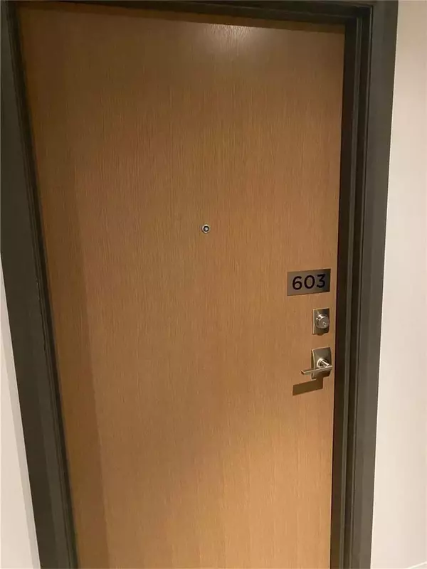 Milton, ON L9E 1K7,1105 Leger WAY #603