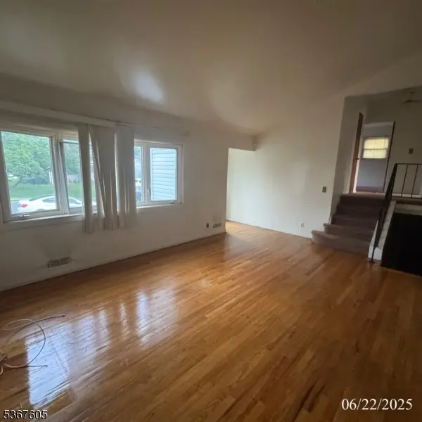 Hillside Twp., NJ 07205,35 Eastern Pkwy