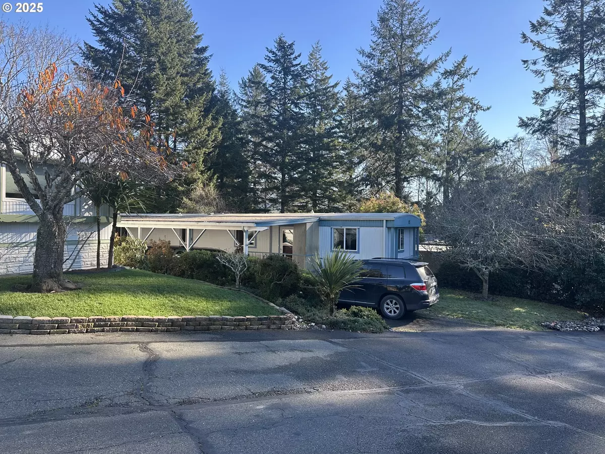 Brookings, OR 97415,98825 PLEASANT HILL DR #15