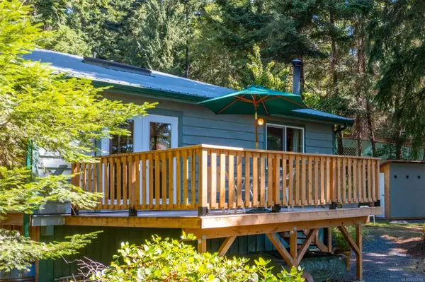 2703 Brigadoon Cres, Pender Island, BC V0N 2M0